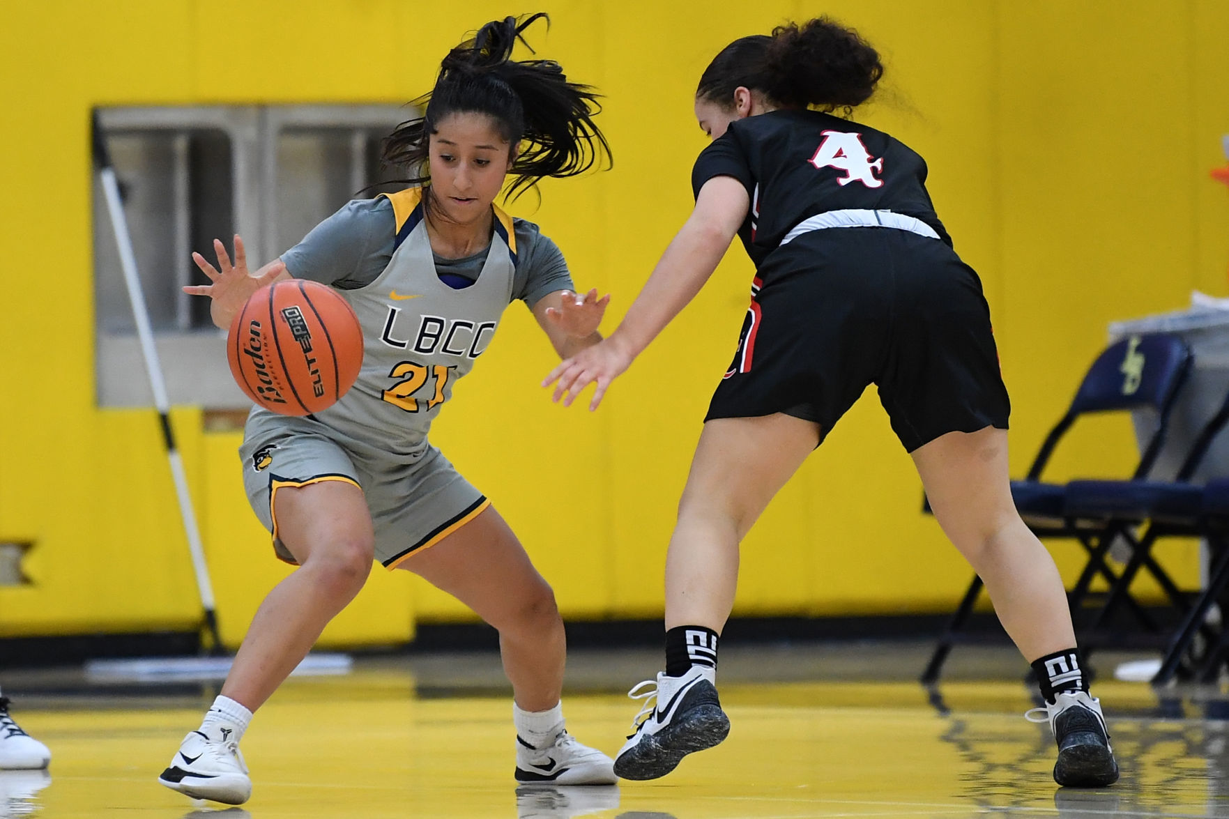 122019-dh-gallery126-spt-lbcc womens bb-leonn.JPG